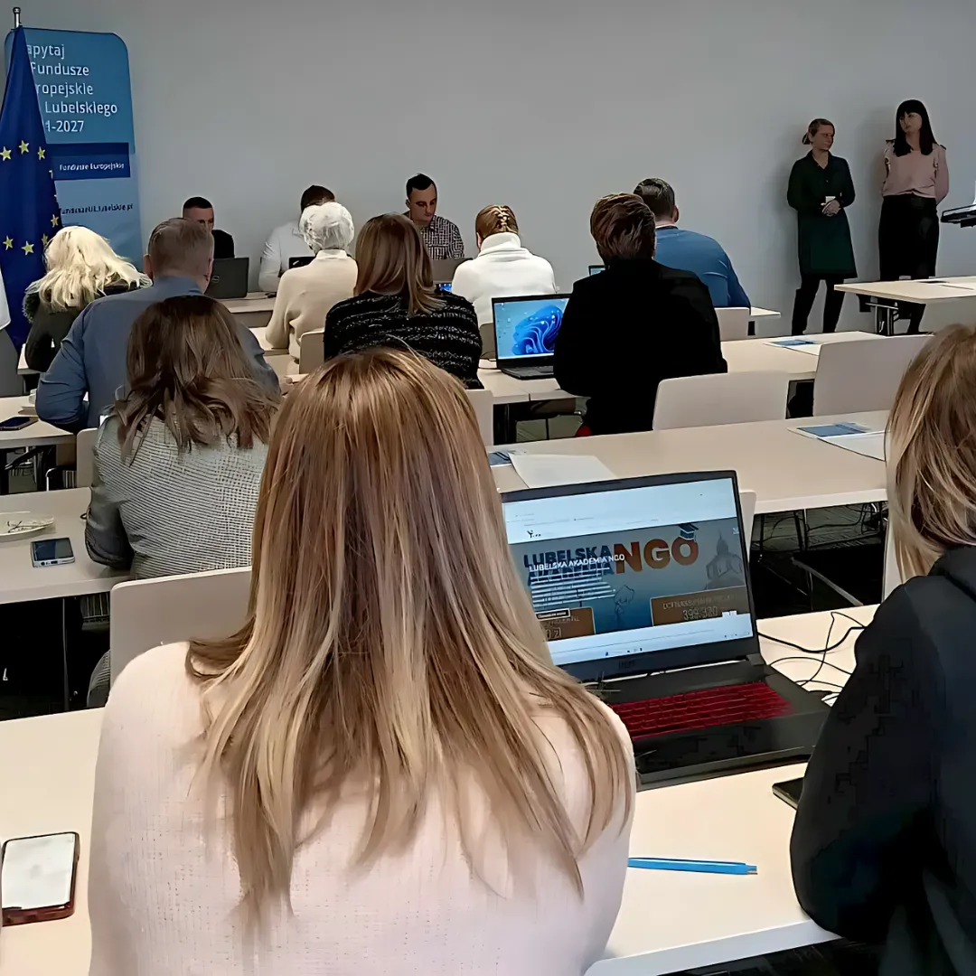 CRB-na-szkoleniu-z-zakresu-obslugi-aplikacji-CST2021-CRB-Lublin-12.2023-1080